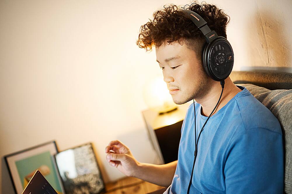 Sennheiser - HD 660S2 Wired Over-the-Ear Headphones - Black - Image 18