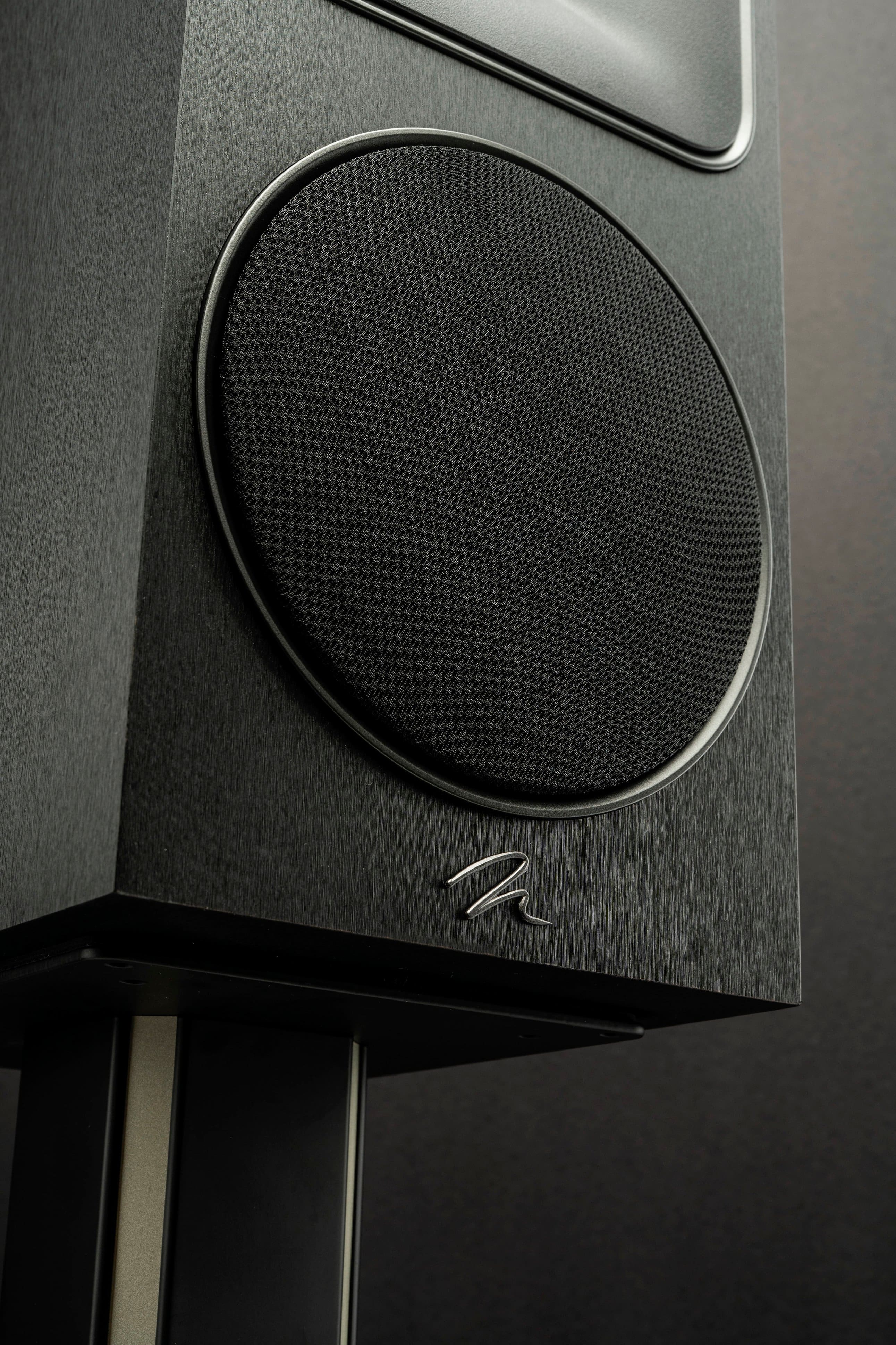 MartinLogan - Motion Foundation B1 2-Way Bookshelf Speaker with 5.5” Midbass Driver (Each) - Black - Image 8