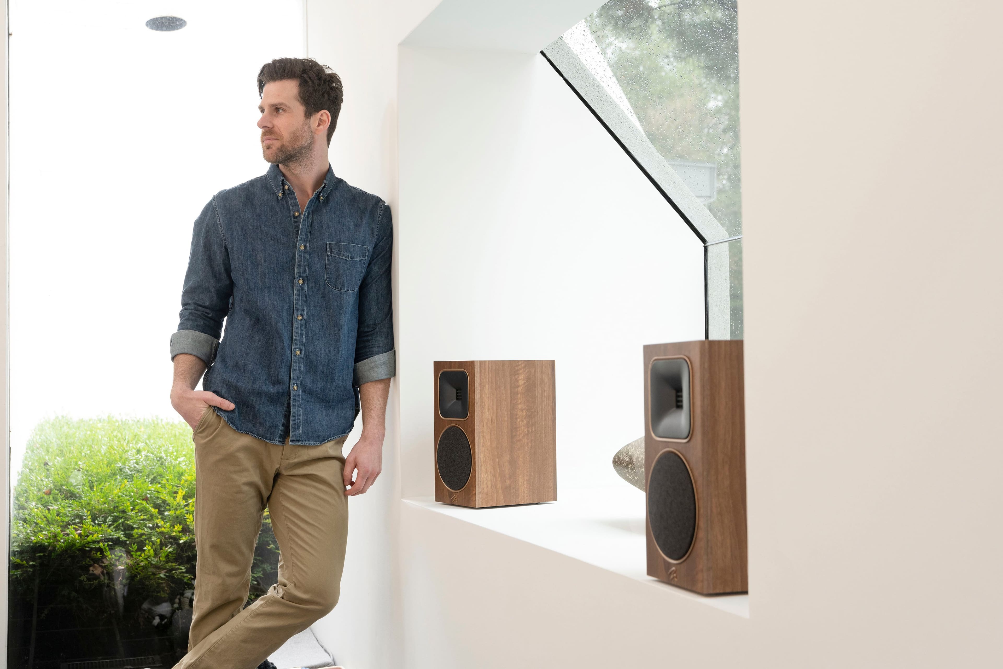 MartinLogan - Motion Foundation B1 2-Way Bookshelf Speaker with 5.5” Midbass Driver (Each) - Black - Image 12