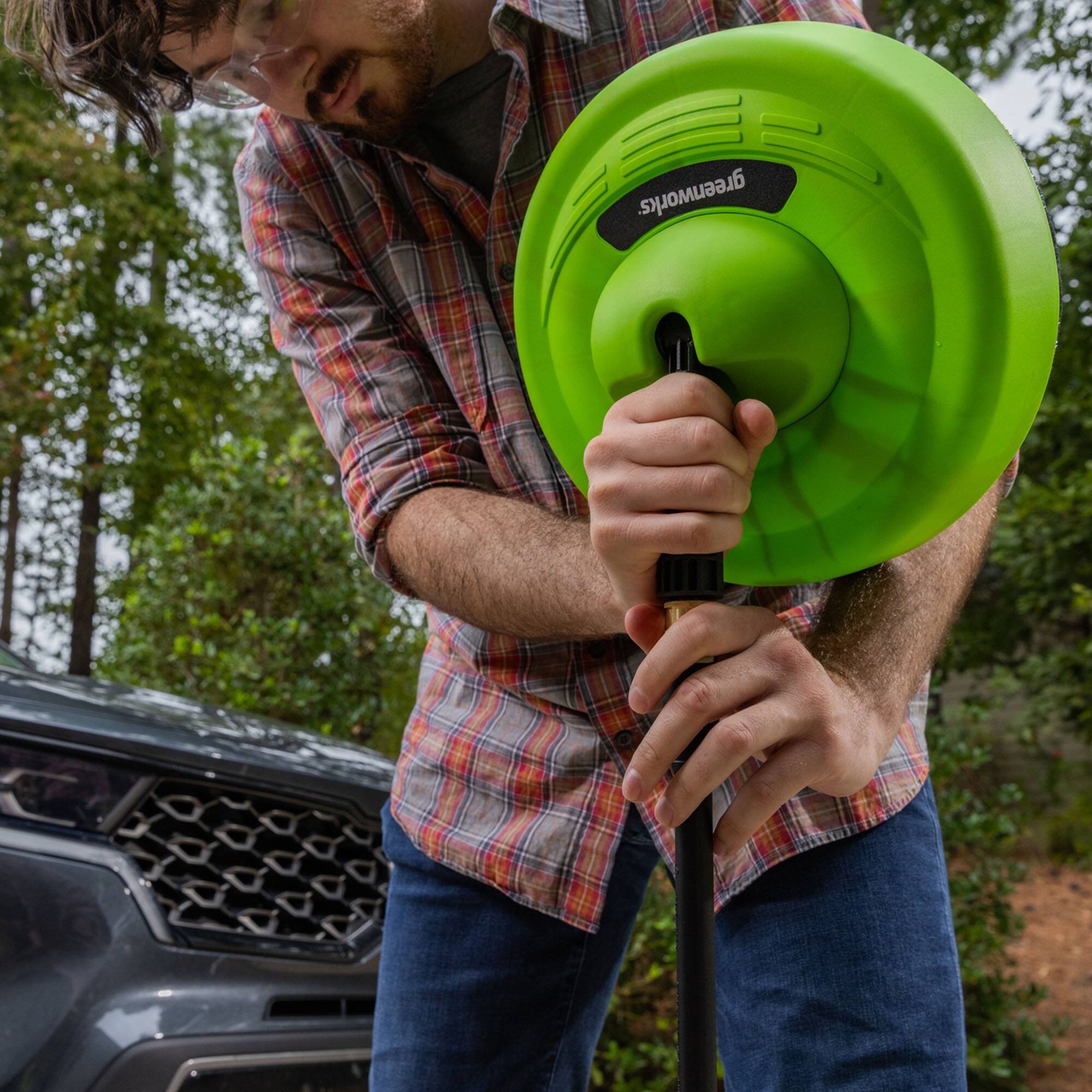 Greenworks - 1900 PSI 1.2 GPM Electric Pressure Washer Combo Kit - Green - Image 8