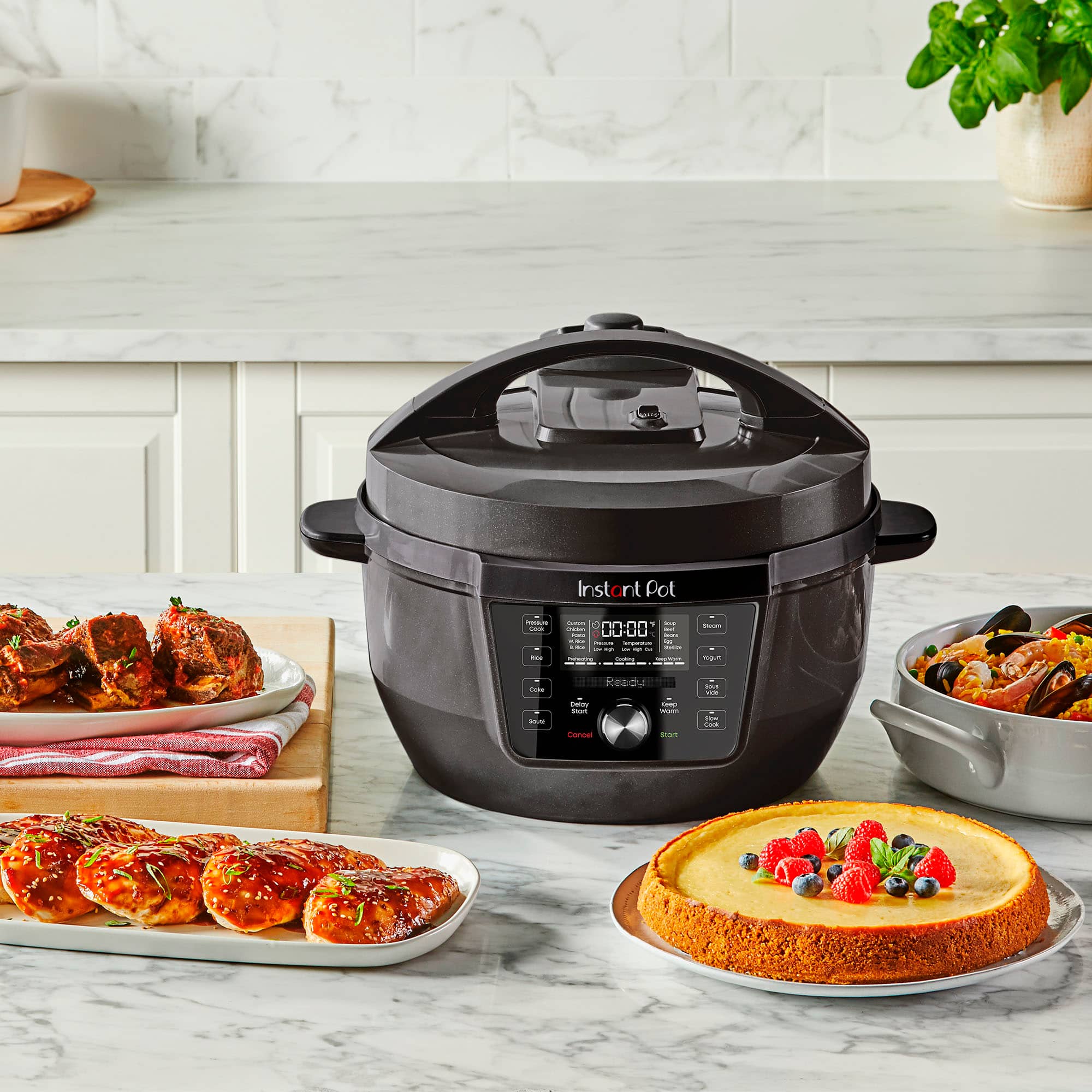 Instant Pot - RIO WIDE Plus 7.5Qt 7-in-1 Electric Pressure Cooker & Multi-Cooker - Black - Image 3
