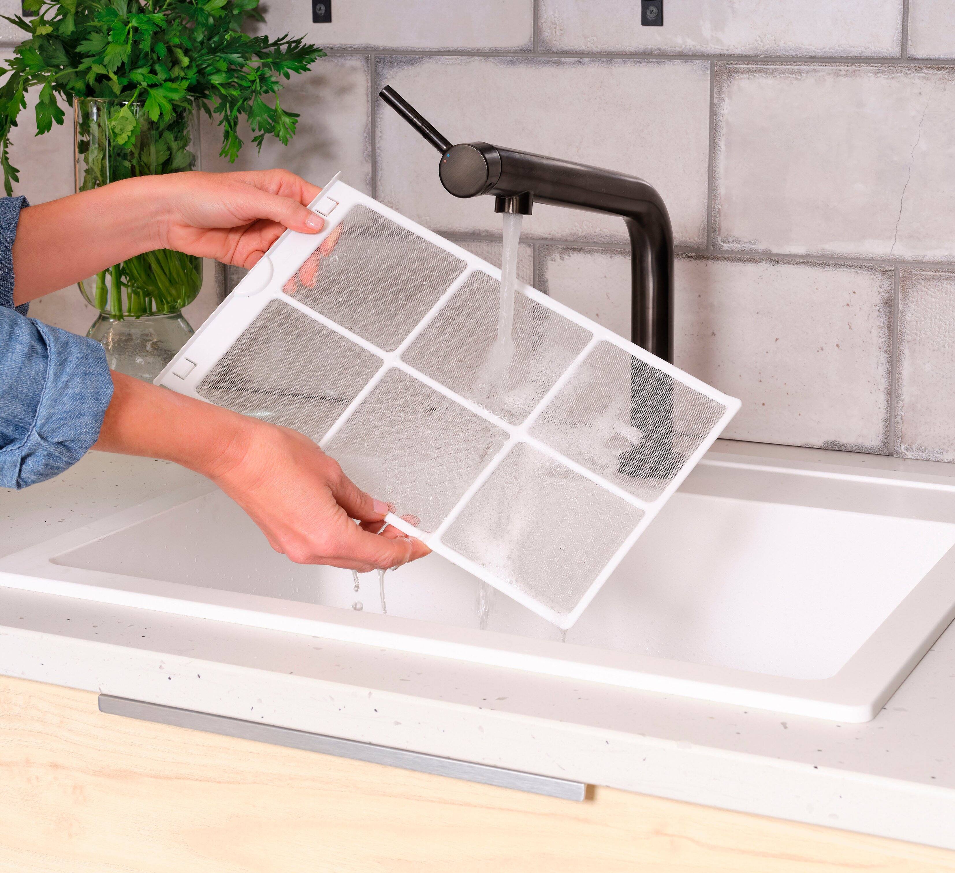 GE - 150 Sq. Ft 5000 BTU Window Air Conditioner - White - Image 8