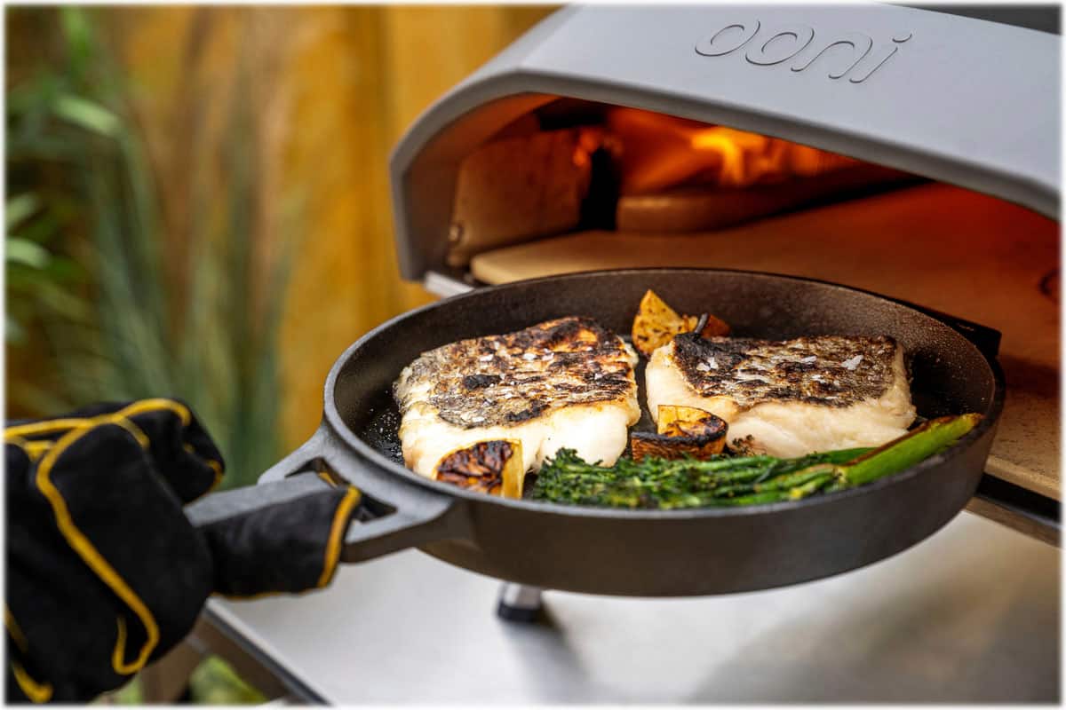 Ooni - Cast Iron Skillet - Black - Image 7