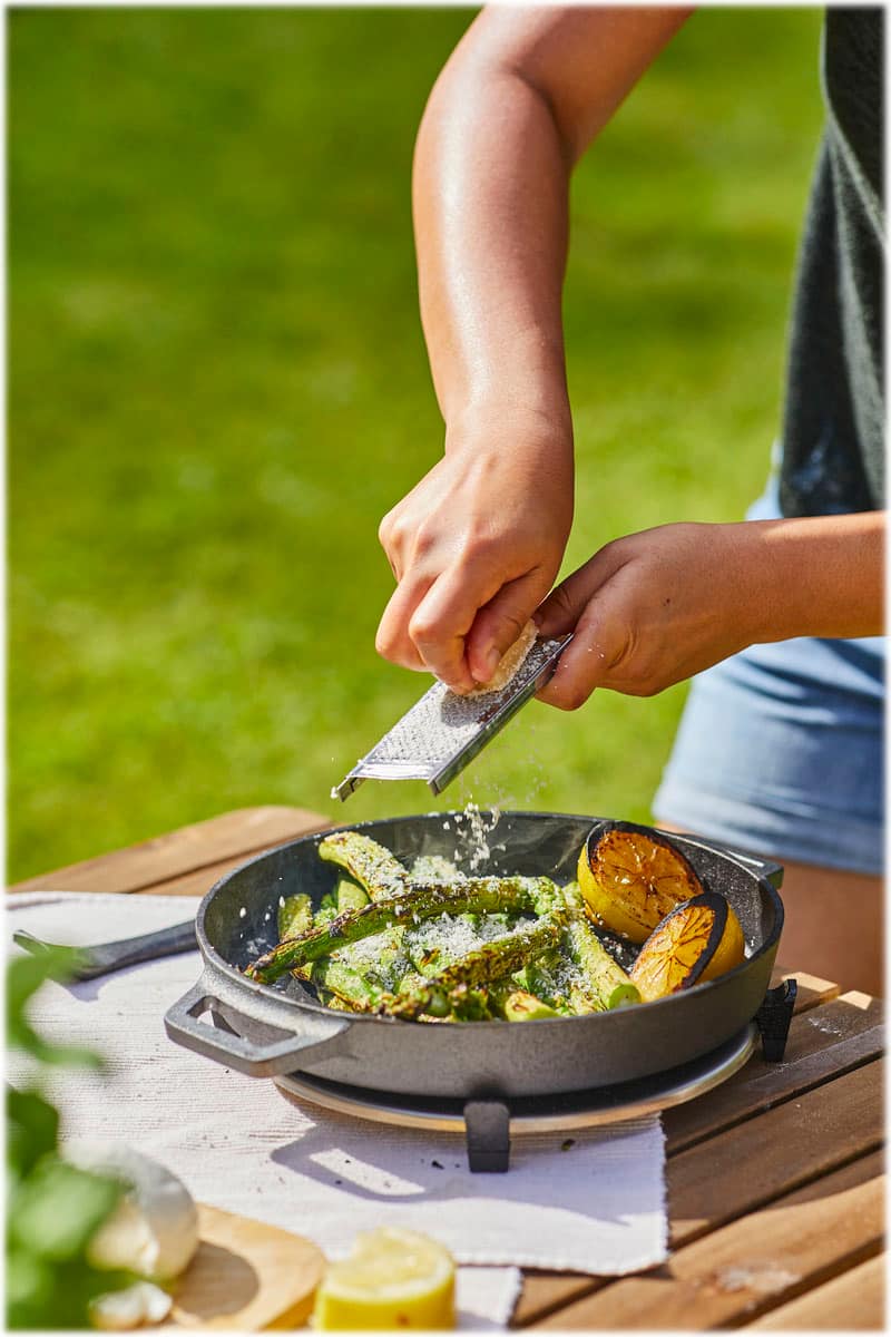 Ooni - Cast Iron Skillet - Black - Image 11