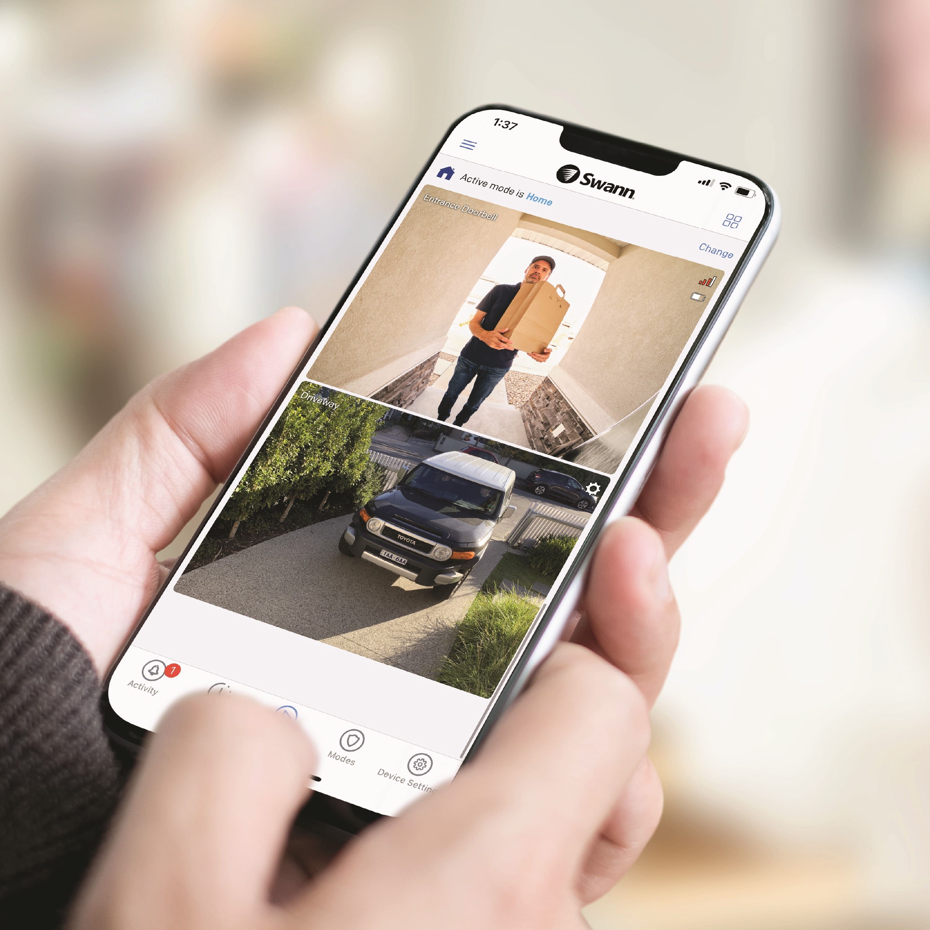 Swann - 1080p SwannForce™ Camera w/ Police Style Flashing Lights & Color Night Vision - White - Image 10