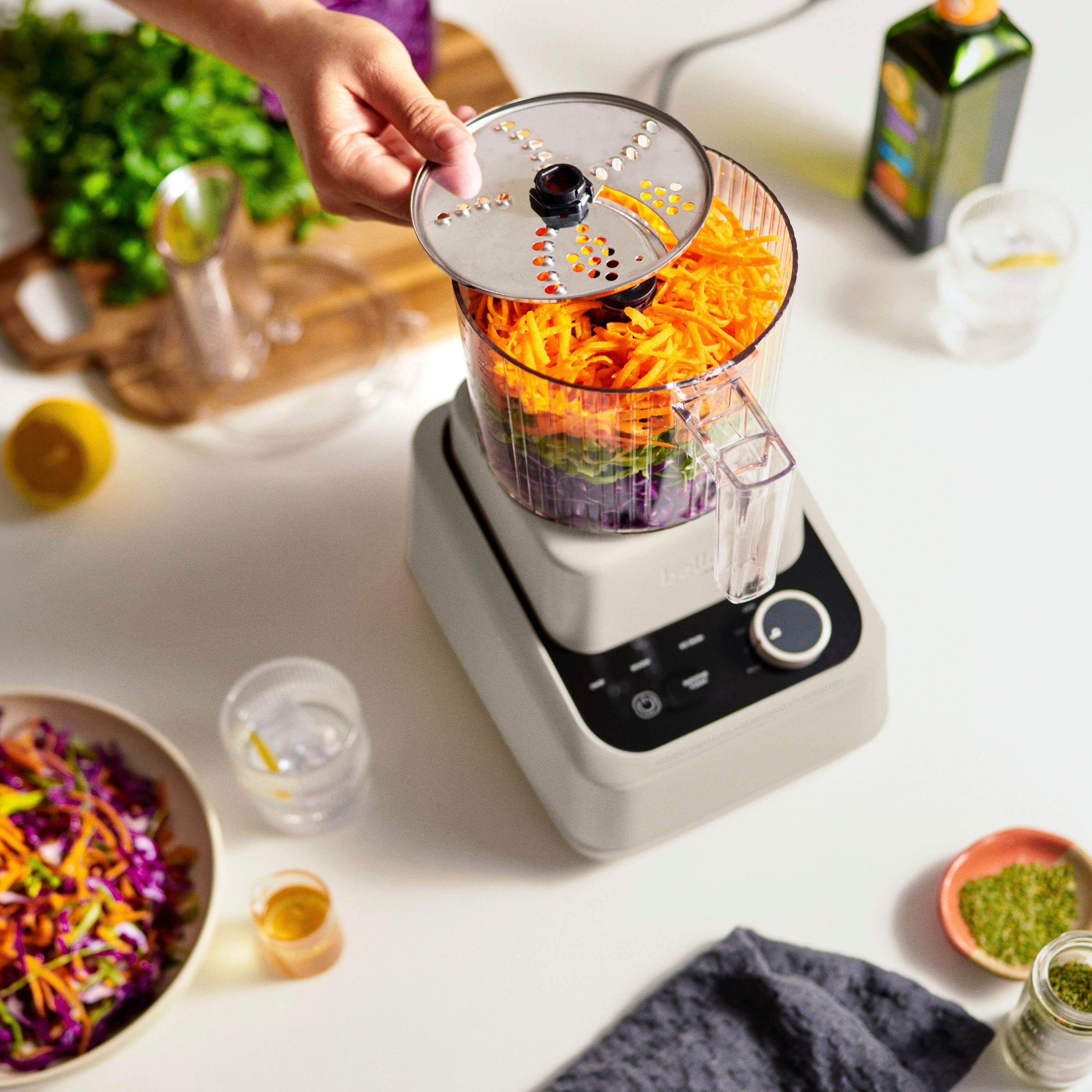 bella PRO - MasterBlend 3-in-1 Prep System with Blender, Personal Blender & Food Processor - Oatmilk - Image 5