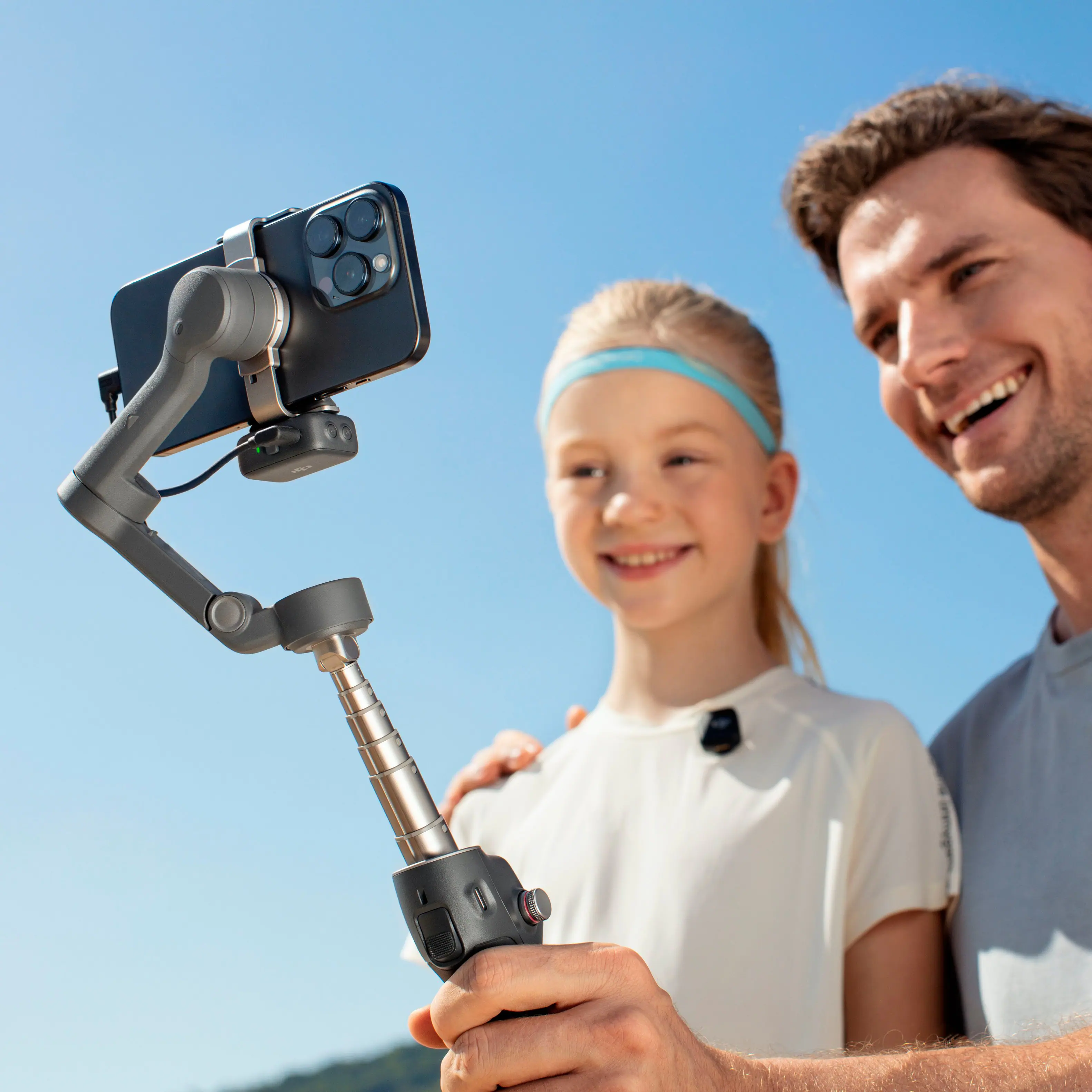 DJI - Osmo Mobile 7P Smartphone 3-Axis Gimbal Stabilizer - Gray - Image 9