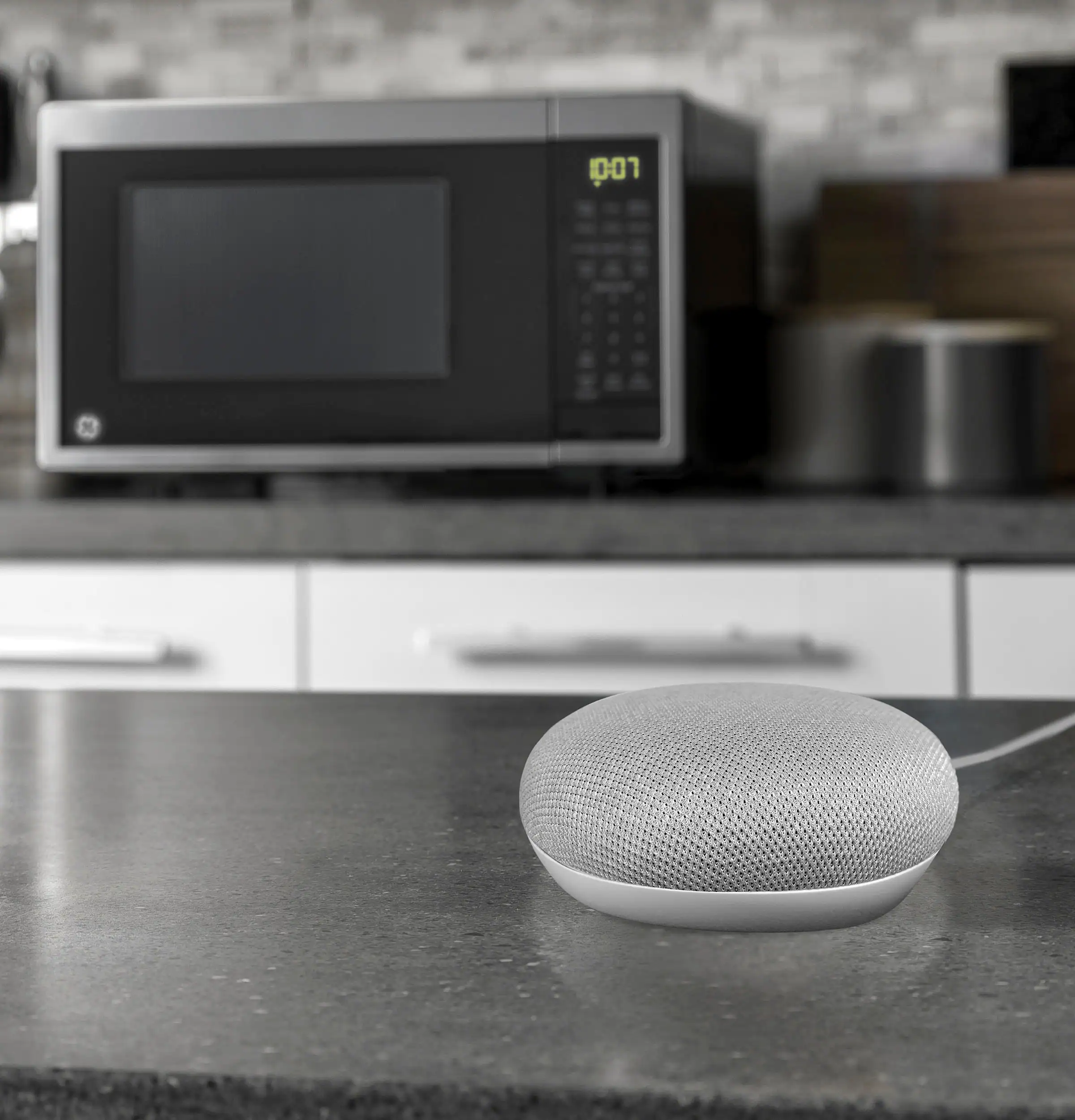 GE - 0.9 Cu. Ft. Countertop Microwave with Scan-to-Cook Technology - Stainless Steel - Image 12